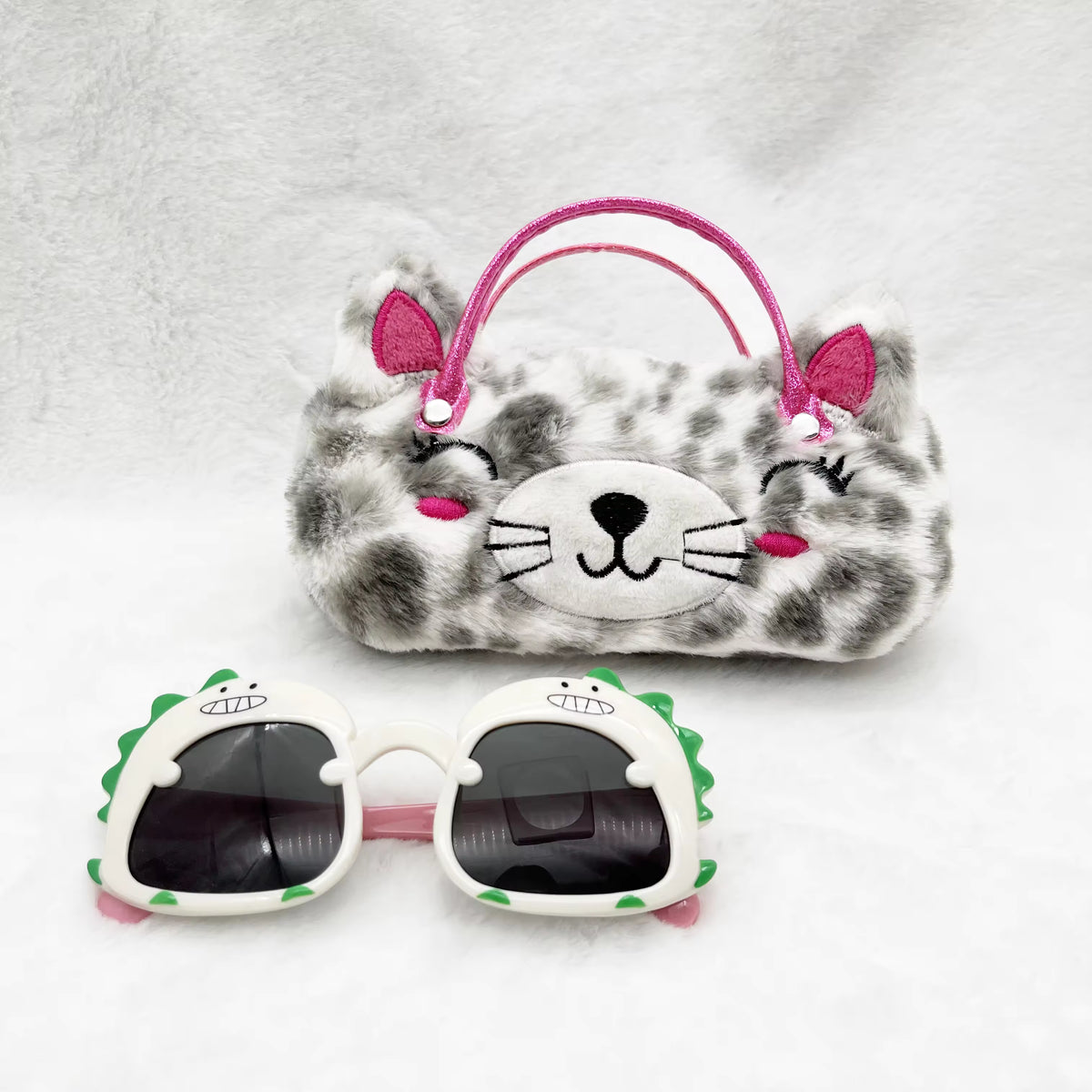 ChicIt CH-SU-125 Sunglasses with Hard Handle Case — UV400 Retro Kids Sunglasses