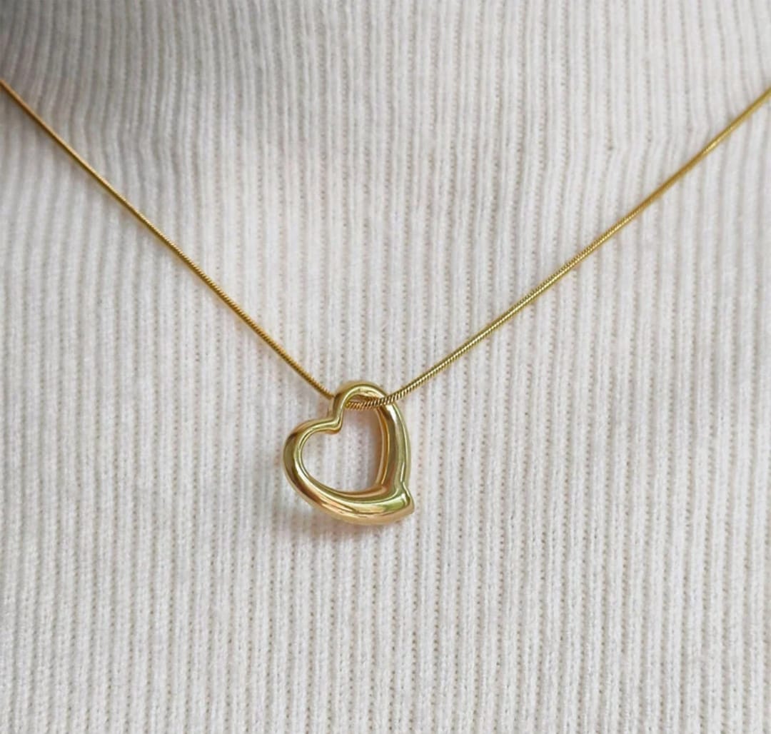 Anti Tranish Gold heart pendant