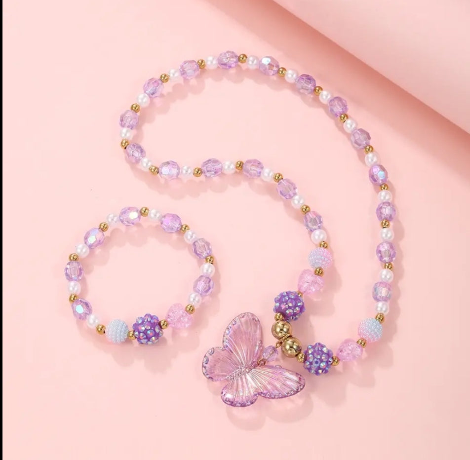 butterfly neckless