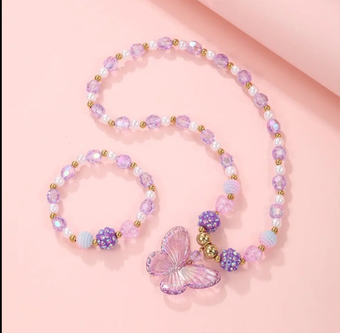 butterfly neckless